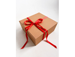 Огромная подарочная коробка GILEV 45х45х20см с красной лентой и наполнителем крафт