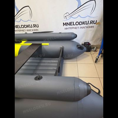 Моторная лодка Таймень NX 3800 НДНД PRO MAX фальшборт желтый/графит