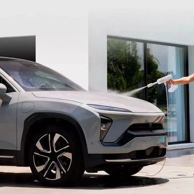 Беспроводная мойка автомобилей Xiaomi Mijia Wireless Car Washer MJXCJ001QW