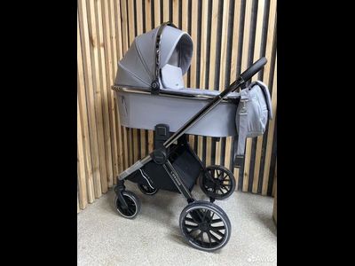 Детская коляска 3 в 1 Luxmom 777 Серый