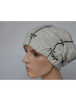 beliy-zhenskiy-vyazaniy-beret-shapka-vizio-5210