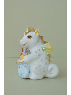 Дракон с мешком подарков