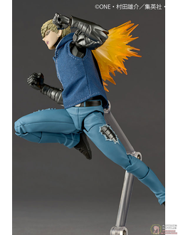 Фигурка Генос (Genos Amazing Yamaguchi, Revoltech)