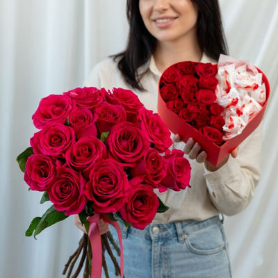 Сет сердце и букет малиновых роз