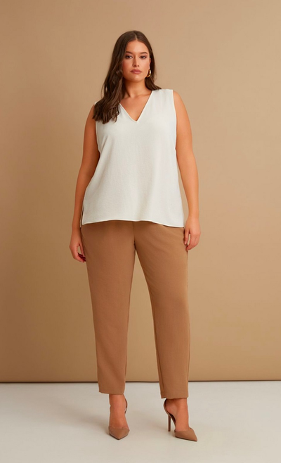 Топ с угловым вырезом