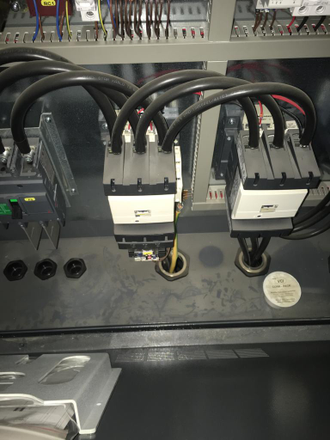 Контактная группа Schneider Electric