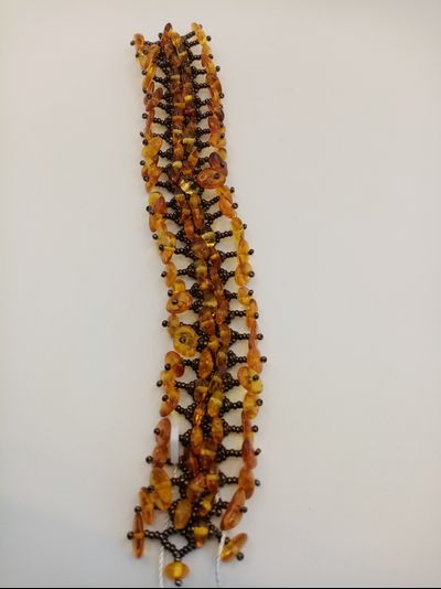 Браслет из Чешского бисера с янтарем