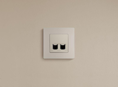 Розетки и выключатели Legrand ETIKA