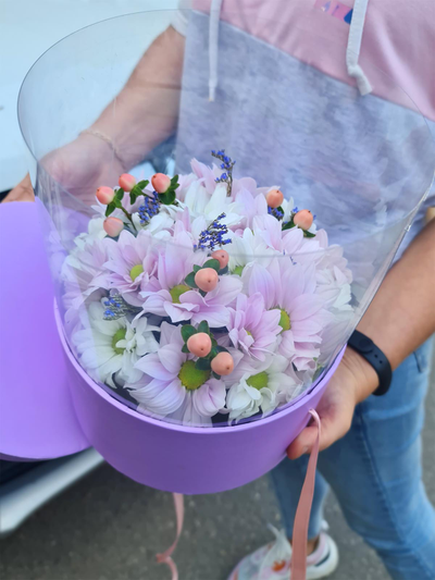 Хризантема, гиперикум и лимониум с Бабочками.№44