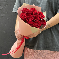Букет из красных роз