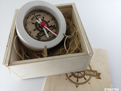 Часы настольные CIRCLE