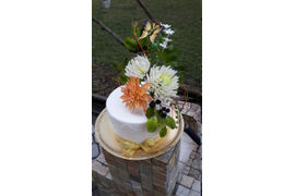 Фото от Рано. Работы ее учеников. Использован молд Малина-ежевика.