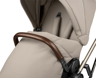 Коляска прогулочная Peg Perego Vivace Astral New