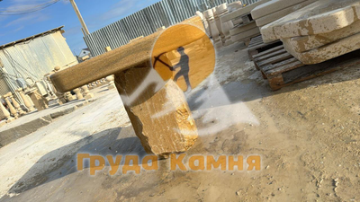 Столы  столешницы из полированного Гелинбатанского ракушечника