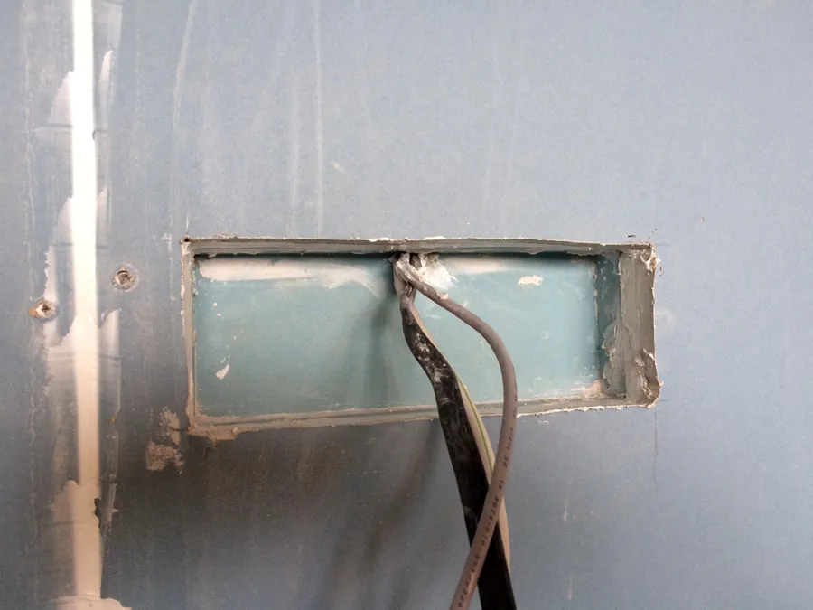 Встраиваемый звукоизоляционный подрозетник "АкусикГипс Бокс (AcousticGyps Box) R3"