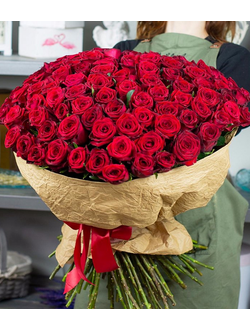 101 Роза "Ред Наоми" 70 см