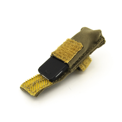 Телефон (iPhone) с подсумком 1/6 (DCG001) - DAMTOYS