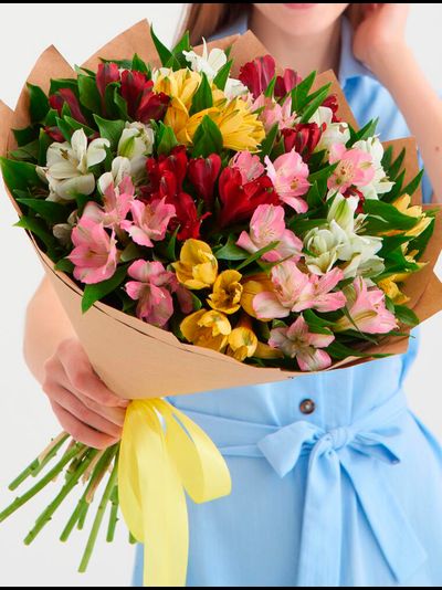 Букет из 15 альстромерий (цвет на выбор)