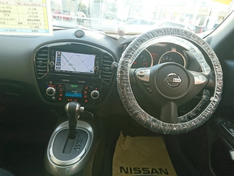 Автомобиль Nissan JUKE  2017 года