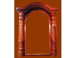 Резной киот с балясинами