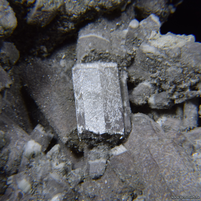 Натролит, друза кристаллов. Россия. 130*110*80мм