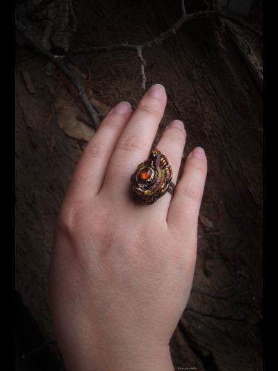 "Легенда Янтарного Подземелья", кольцо с курочкой и натуральным янтарём