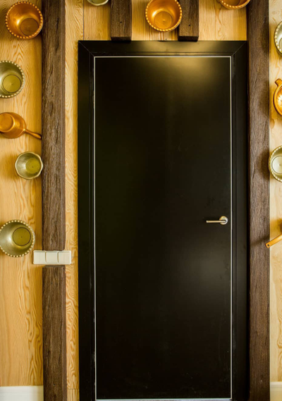 PRESTIGE. ПОЛОТНО ГЛАДКОЕ С ВОЗМОЖНОСТЬЮ УСТАНОВКИ АЛЮМИНИЕВОЙ КРОМКИ ПО ТОРЦАМ  ДВЕРНОГО ПОЛОТНА