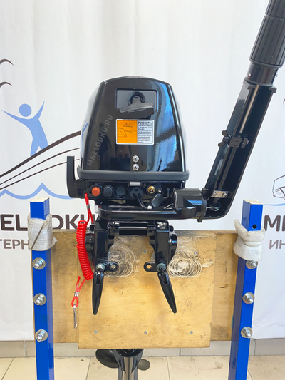 Лодочный мотор КАЛИБР T9.8BS спереди