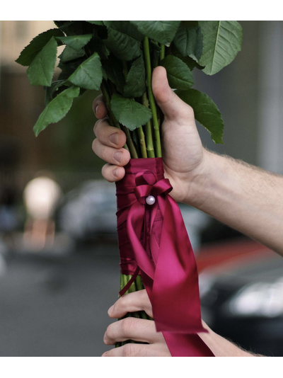 Букет "Красивый комплимент" из 25 голландских роз