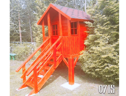 Детский деревянный домик на ножках арт. 0715 (в комплекте оргстекла)