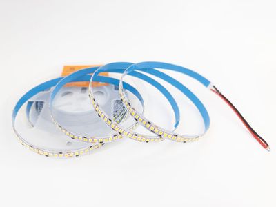 Светодиодная лента 2835 240LED/M 24V IP33 Warm 1-рядн. SEASTAR