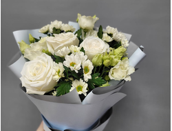 Букет роз и хризантем "Венеция"