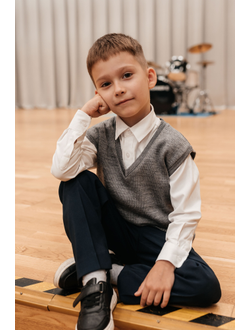 Жилет серый