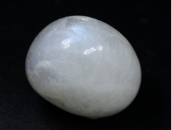 Лунный камень, Адуляр, галтовка, Индия (26*24*17 мм, 16 г) №26680