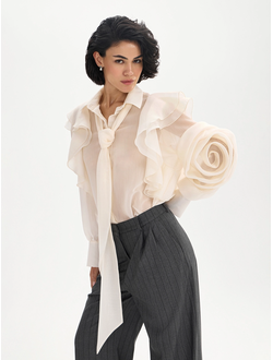 Блуза с декором роза (молочный)