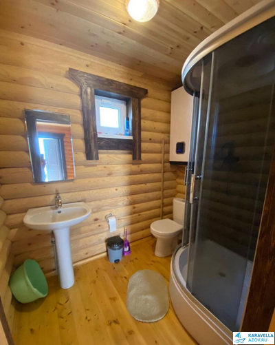 Коттедж на 5 человек с бассейном №535