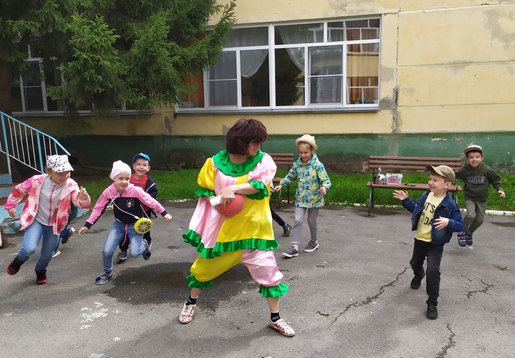 Дружба картинки. Новости дружбе. Новости дружбе. Дети общение дружба. Включи литературную игру.