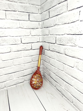 Деревянная столовая ложка Ландыш 190*60 мм красный фон