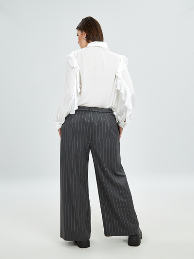 Брюки широкие серого цвета в полоску