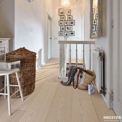 Паркетная доска Meister Дуб натур Арктический белый 8735 HD400L