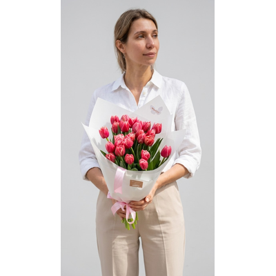 Букет цветов на 8 марта № 712