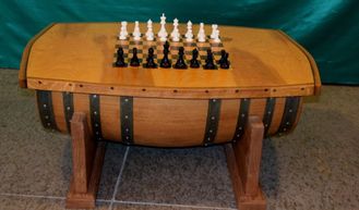 Бочка стол для игры в шахматы