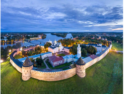 ВЕЛИКИЙ НОВГОРОД, САНКТ-ПЕТЕРБУРГ "Кремль, Дворцы и Святыни Северо-Запада" (копия)
