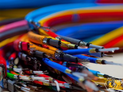 Выгодно сдайте слаботочный кабель на лом в компанию «Вторкабель». Предлагаем высокие цены на слаботочный кабель в изоляции.