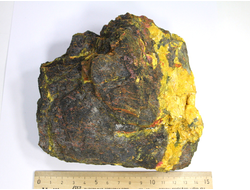 Аурипигмент, Реальгар на породе, крупный коллекционный образец, Грузия (140*135*60 мм, 1566 г) №19898