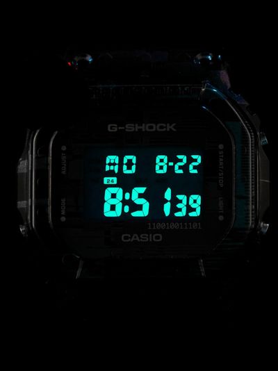 Часы Casio G-Shock DW-5600NN-1