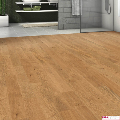 Инженерная доска Haro Prestige Дуб Маркант 536375 в интерьере гостиной