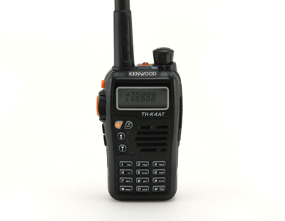 Рация Kenwood TH-K4AT Dual Band VHF+UHF (136-174MHz/400-470MHz), 8W, 3000mAh Li-ion, с гарнитурой