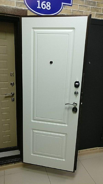Металлическая входная дверь "Дипломат" белый ясень