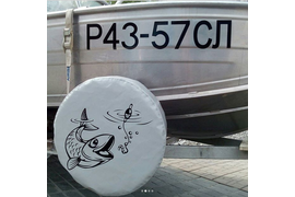 Самоклящийся номер старого образца. Наклейка на чехол для запасного колеса из ПВХ.